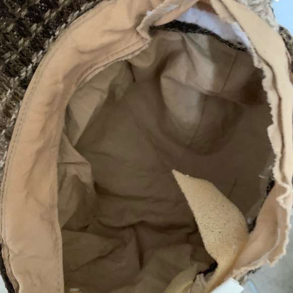 Hat - Picture 5 of 8